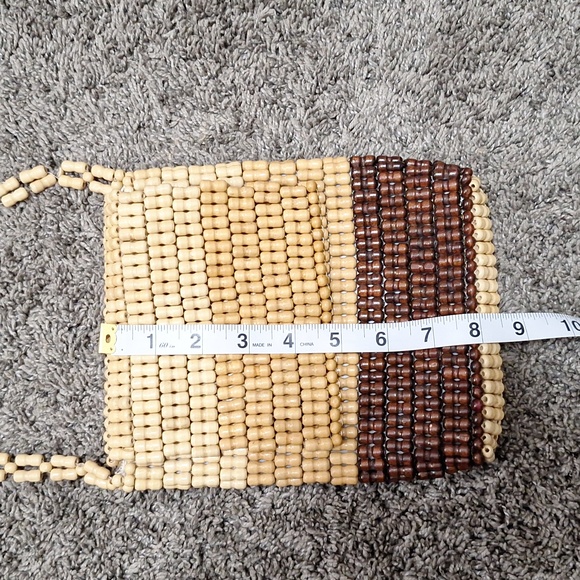 Wooden beaded crossbody bag - brown / off white - Picture 5 of 8
